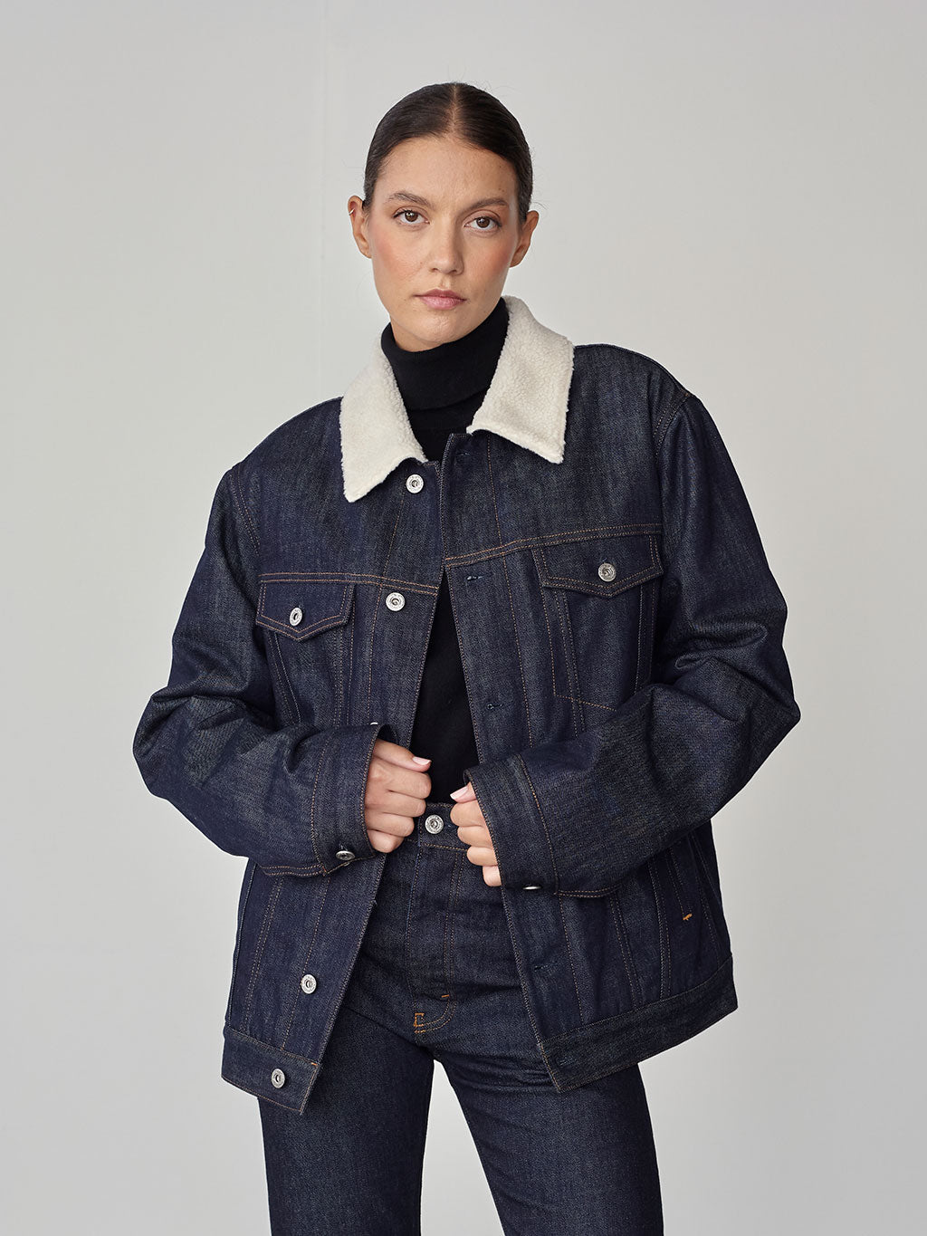 JACKET WITH TEDDY NECK