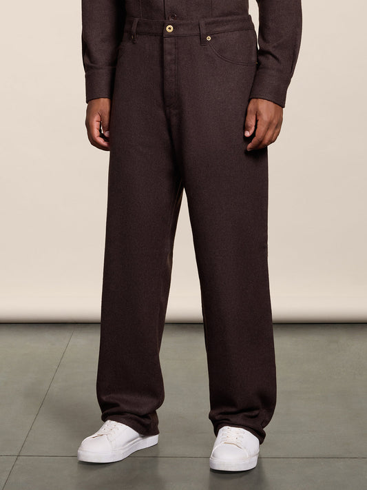 PANTALONE IN FLANELLA MARRON GLACE' CON TASCHE POSTERIORI APPLICATE A PATTINA BAGGY FIT - MARRON GLACE' - Abbigliamento Uomo | Pence 1979