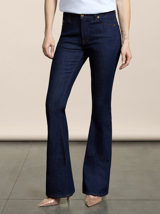 PANTALONE 5 TASCHE A ZAMPA DA DONNA IN DENIM BLU COMFORT - DARK DENIM BLUE  - promo code | Pence 1979