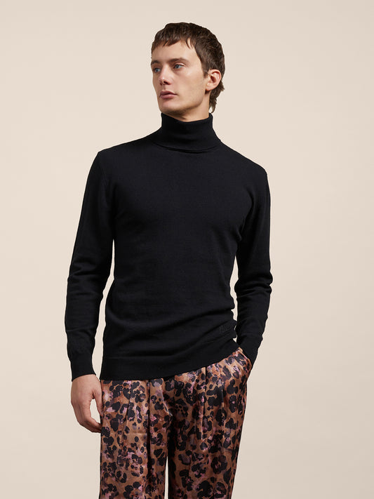 TURTLE NECK SWEATER - BLACK - GIULIA30 | Pence 1979