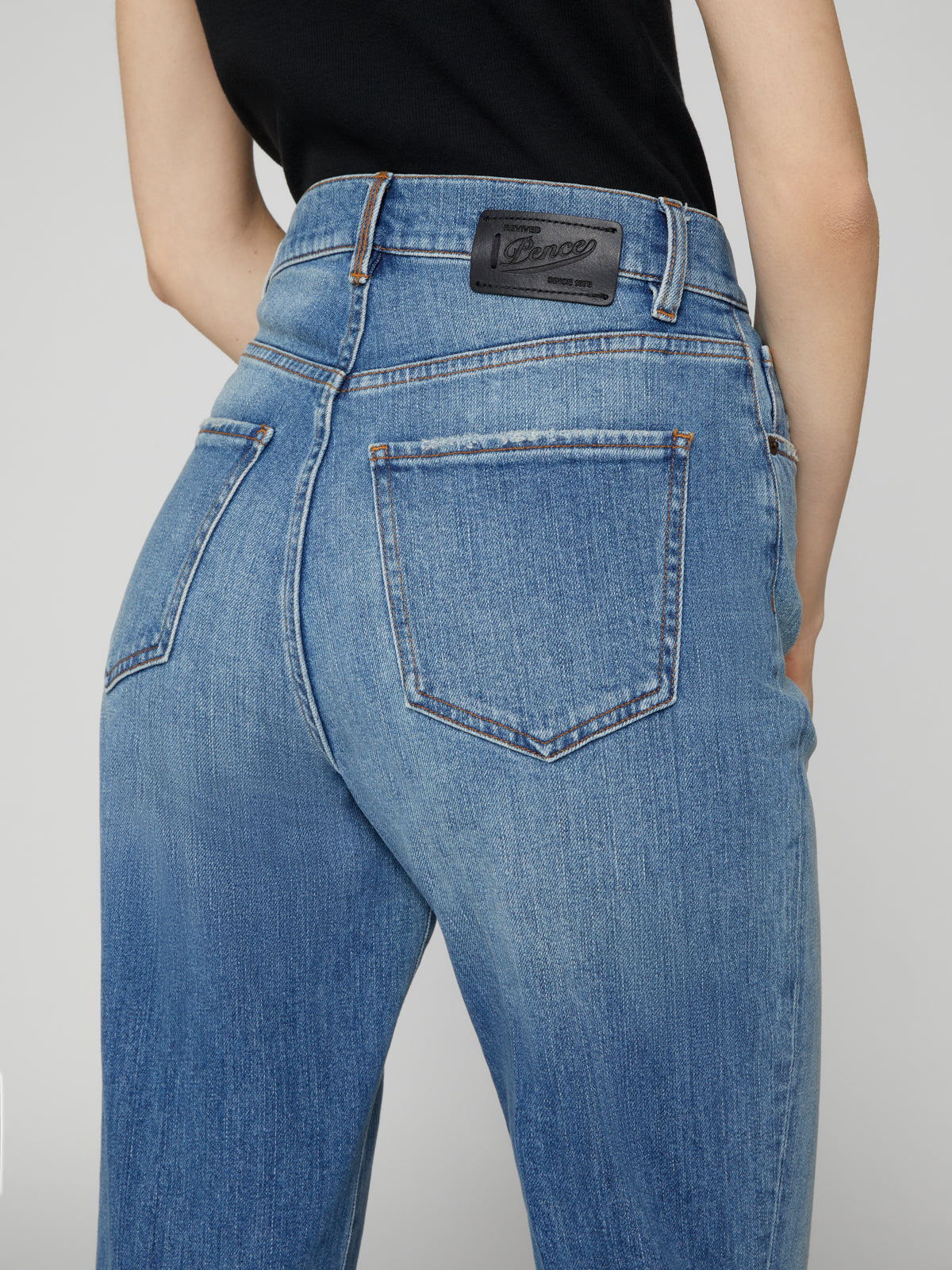 Jeans da Donna a Vita Alta con Piega Stirata