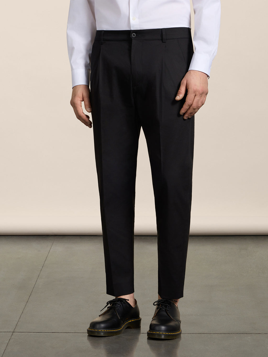 REGULAR-FIT CHINO TROUSERS IN BLACK COMFORT DENIM - DEEP BLACK - Men′s Bottomwear | Pence 1979