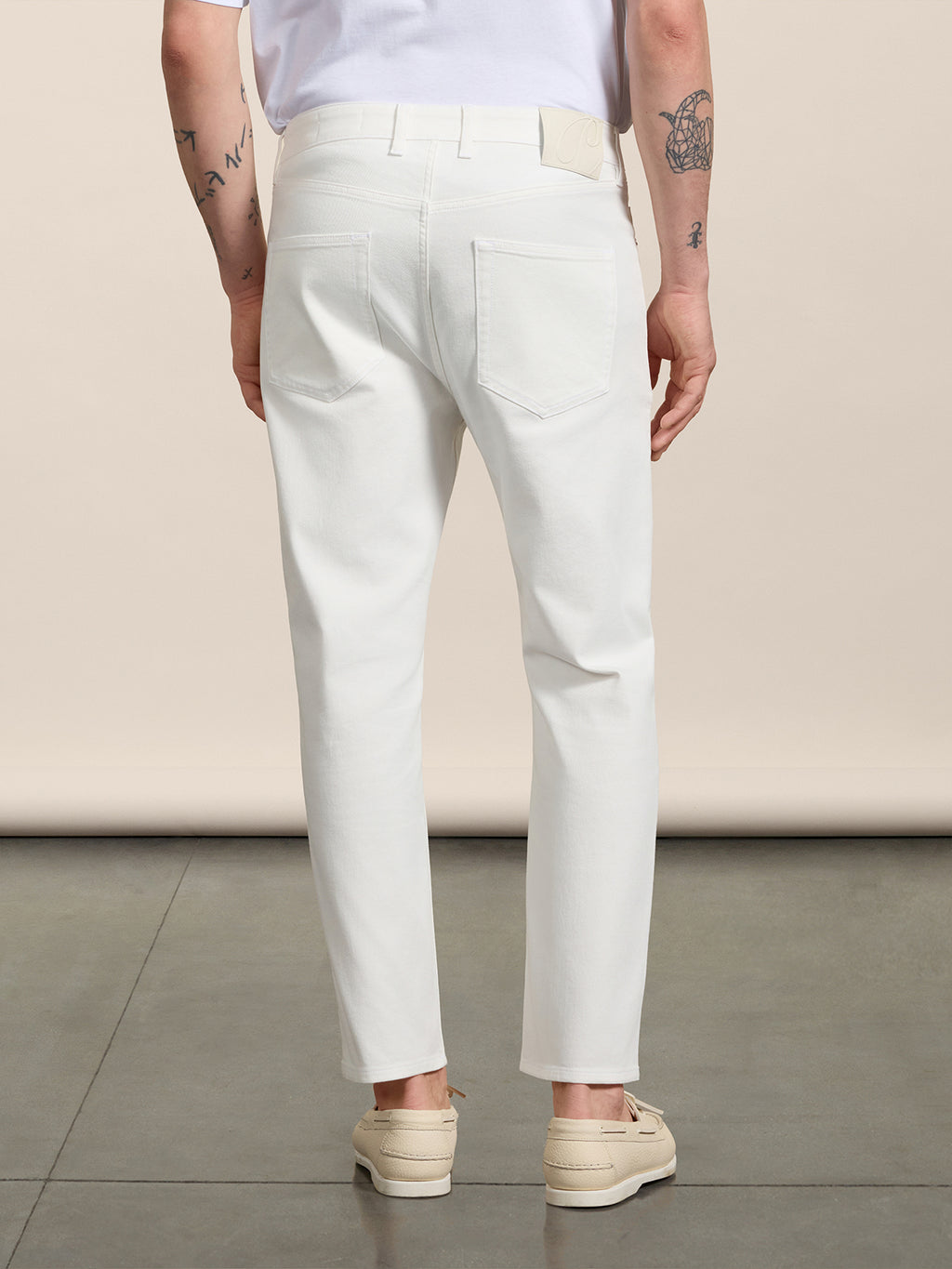 PANTALONE CARROT FIT IN DENIM COMFORT BIANCO - BIANCO - Abbigliamento Uomo | Pence 1979