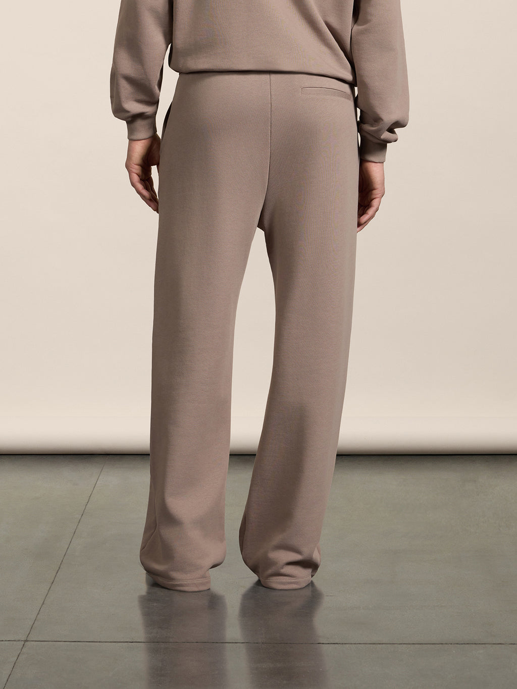 PANTALONE LOOSE FIT IN FELPA DI COTONE TORTORA CON RICAMO - TORTORA - Abbigliamento Donna | Pence 1979