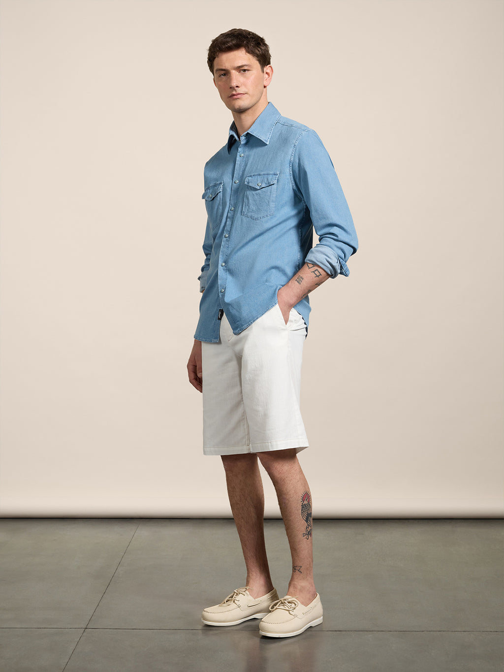 REGULAR-FIT SHIRT IN LIGHT MEDIUM BLUE COMFORT DENIM WITH POCKETS - MEDIUM LIGHT BLUE  - Men′s Clothing  | Pence 1979