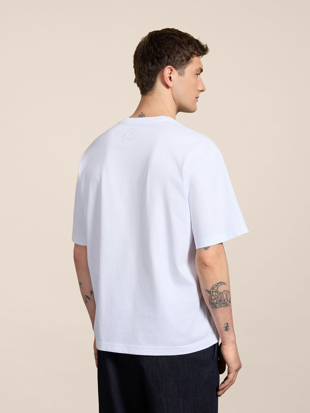T-SHIRT GIROCOLLO OVER FIT IN COTONE BIANCO CON RICAMO - BIANCO OTTICO - Check Active | Pence 1979