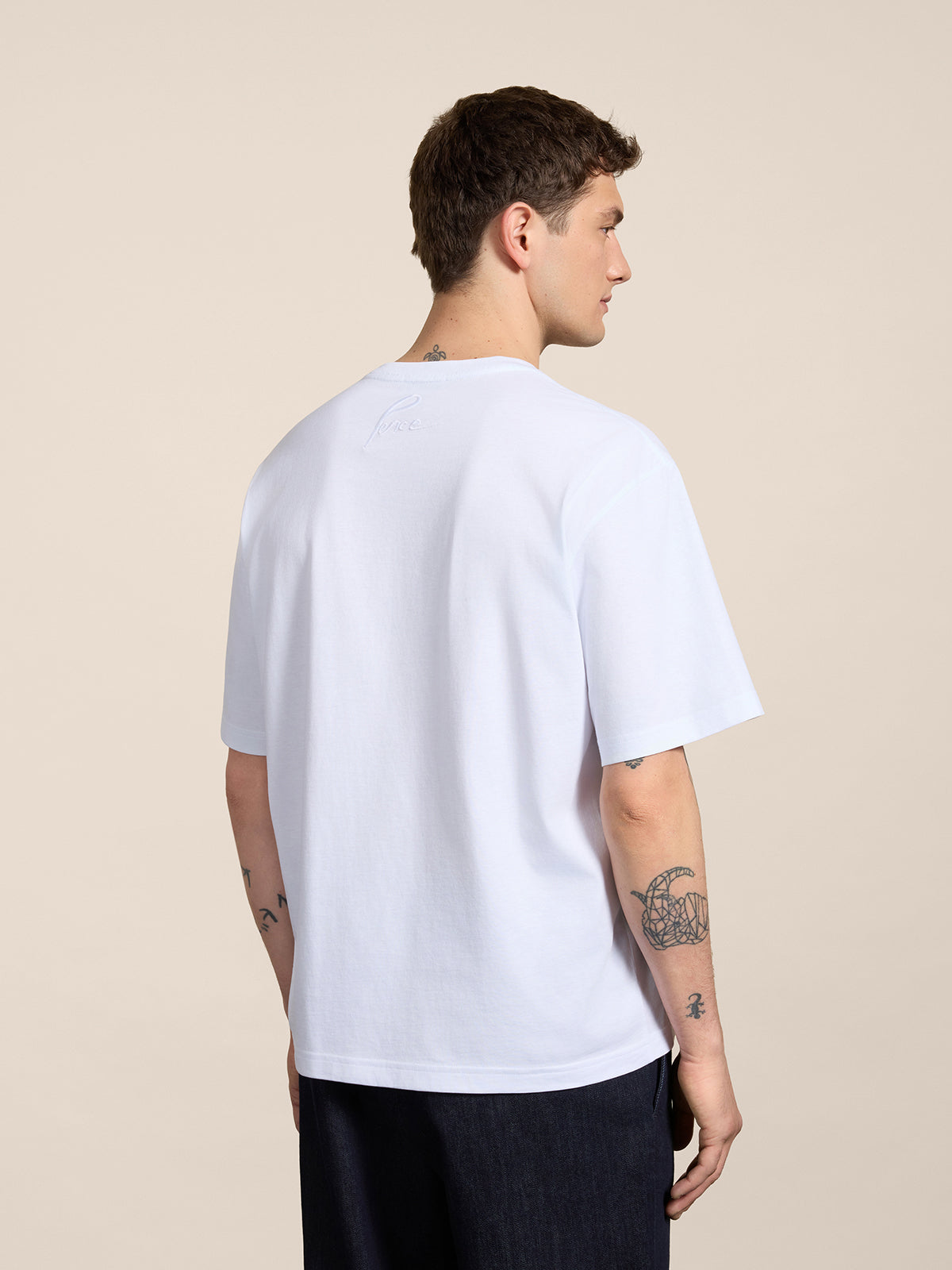 T-SHIRT GIROCOLLO OVER FIT IN COTONE BIANCO CON RICAMO