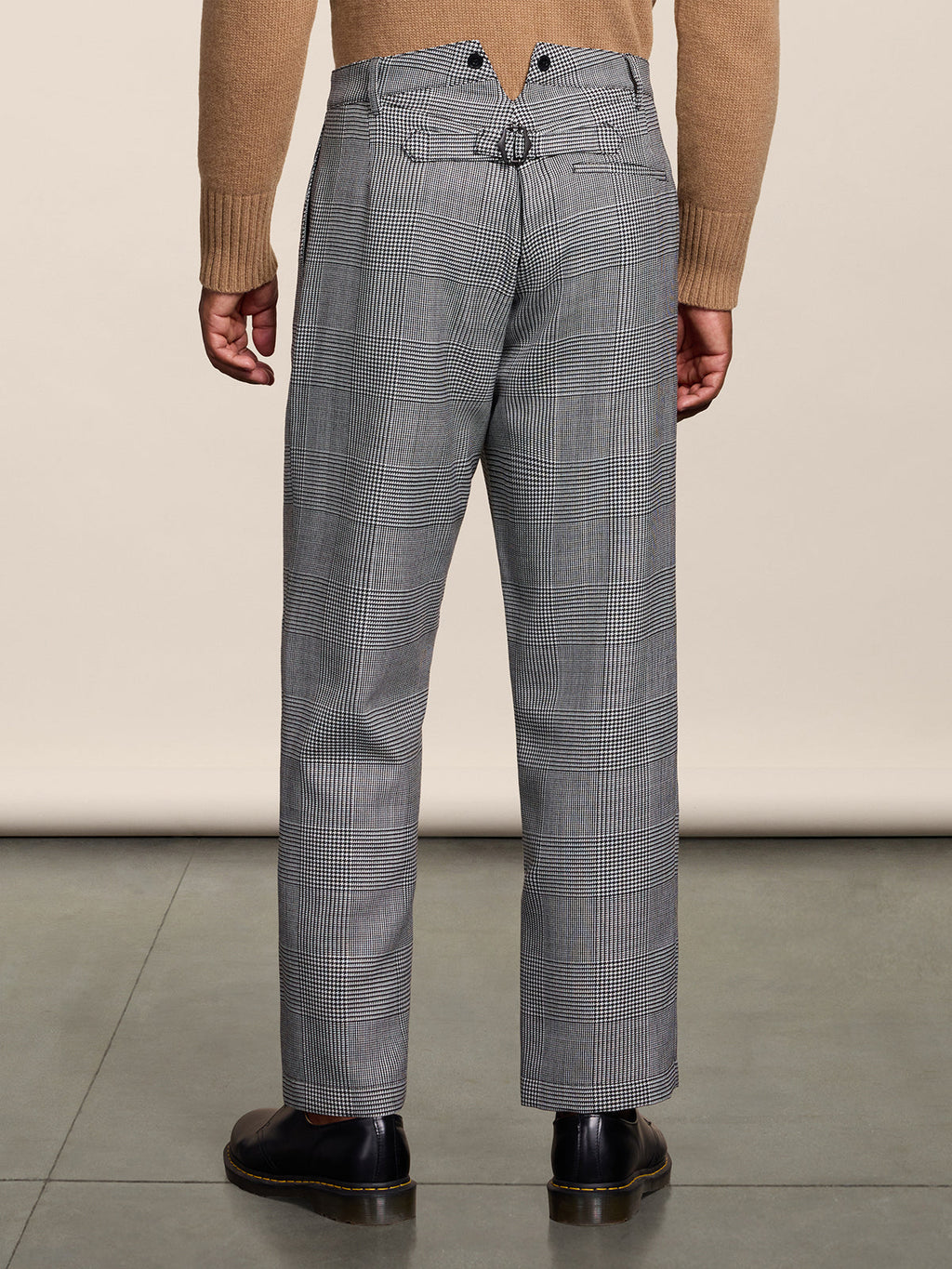 RELAXED FIT BLACK AND WHITE PANTS WITH WORKER DETAILS - BLACK\WHITE - Check Active | Pence 1979