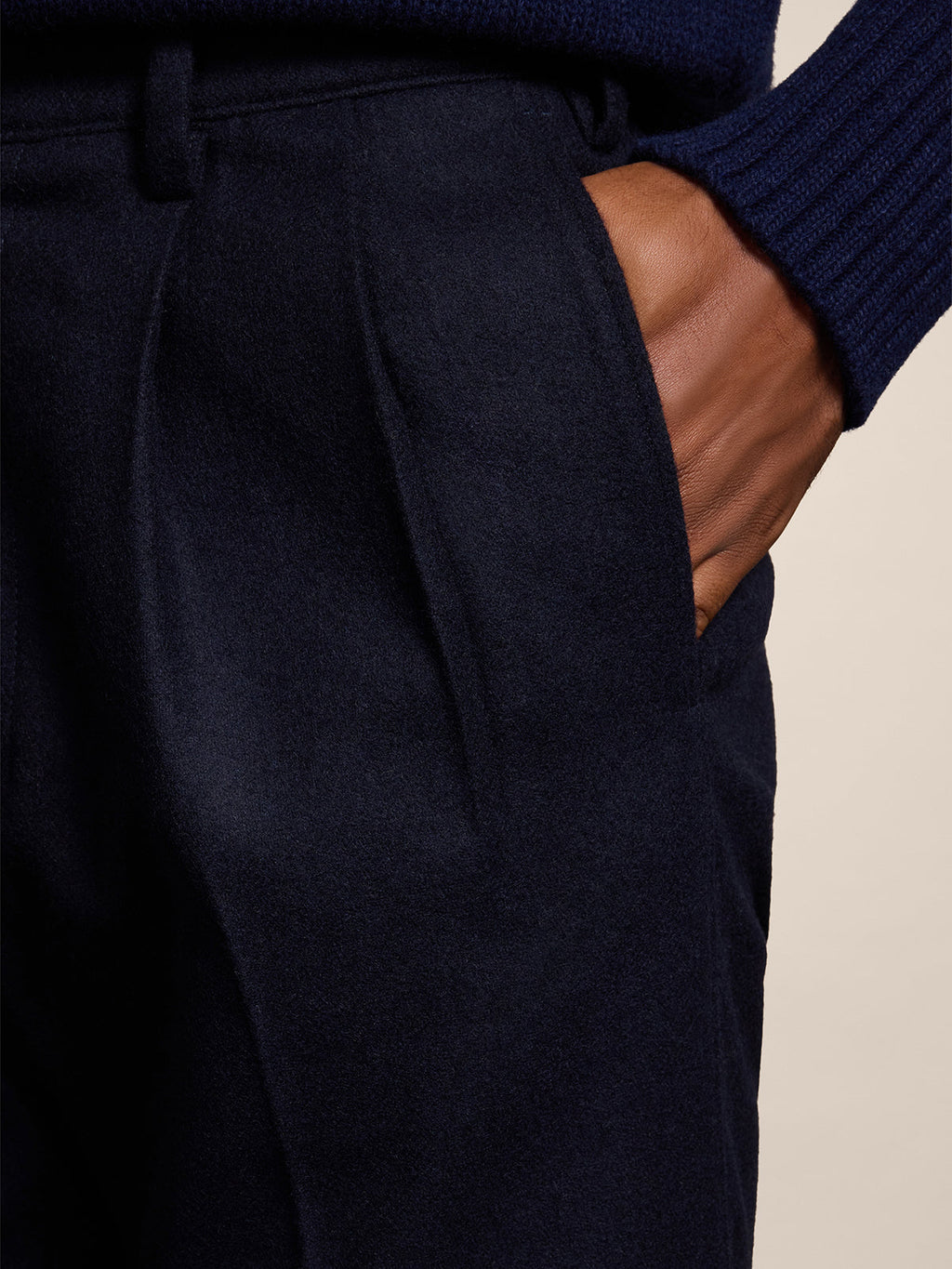 LOOSE-FIT NIGHT BLUE FLANNEL CHINO PANT WITH TWO PLEAT - NIGHT BLUE - Check Active | Pence 1979