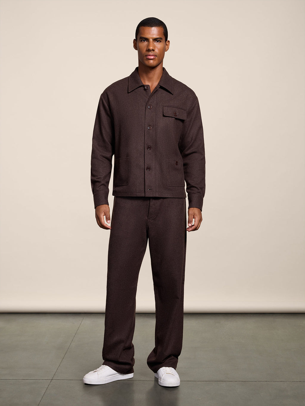 PANTALONE IN FLANELLA MARRON GLACE' CON TASCHE POSTERIORI APPLICATE A PATTINA BAGGY FIT - MARRON GLACE' - Abbigliamento Uomo | Pence 1979