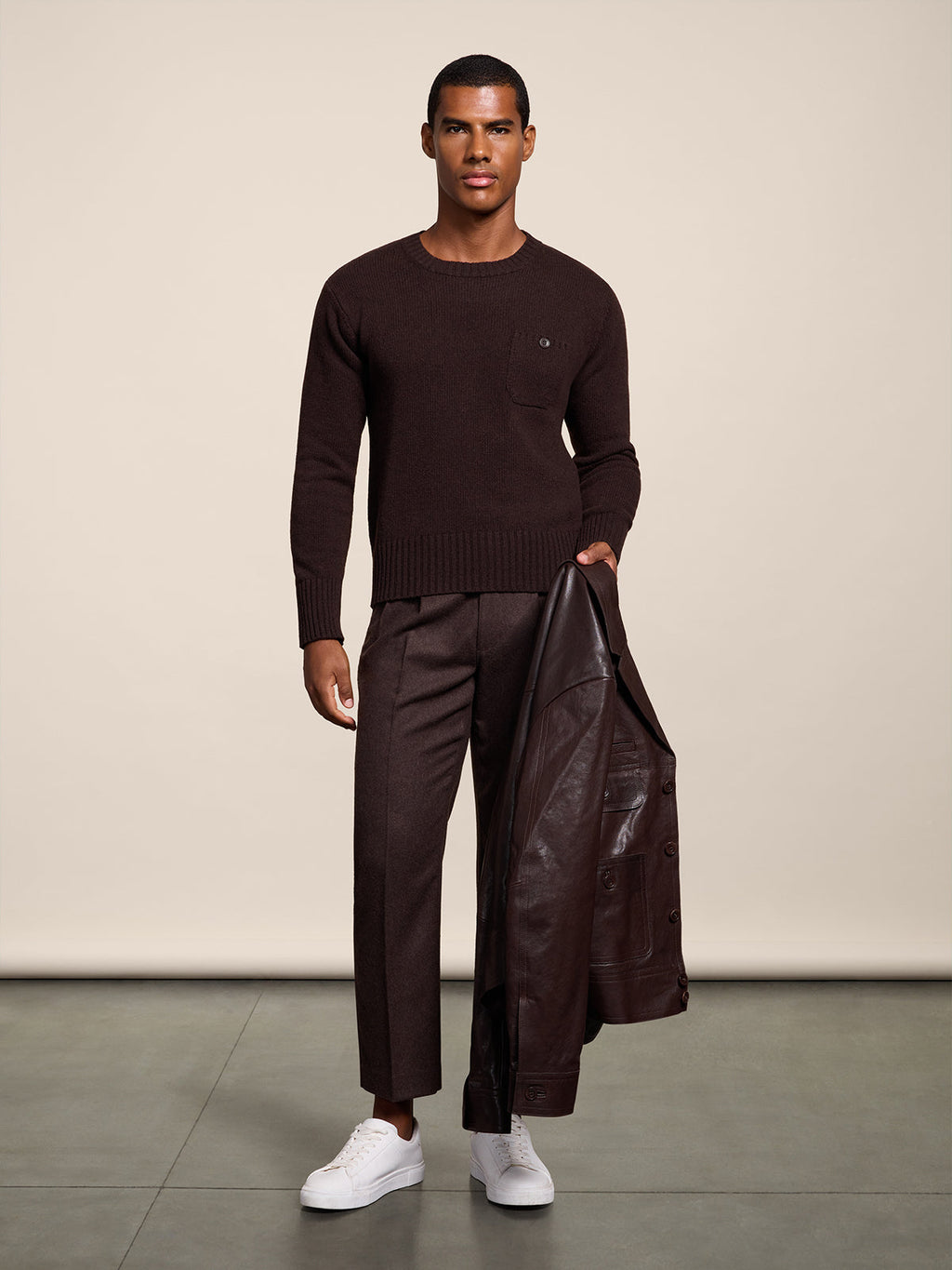 REGULAR FIT MAHOGANY WOOL CREW-NECK SWEATER WITH BREAST POCKET - MAHOGANY - Check Active | Pence 1979