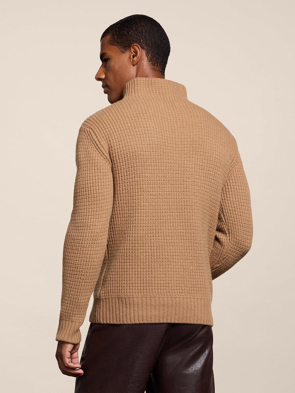 REGULAR FIT CRATER-NECKLINE CAMEL WOOL SWEATER IN CORN STITCH - CAMEL - Check Active | Pence 1979