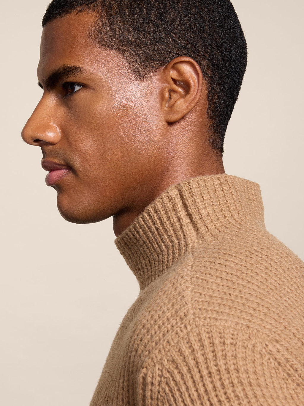REGULAR FIT CRATER-NECKLINE CAMEL WOOL SWEATER IN CORN STITCH - CAMEL - Check Active | Pence 1979
