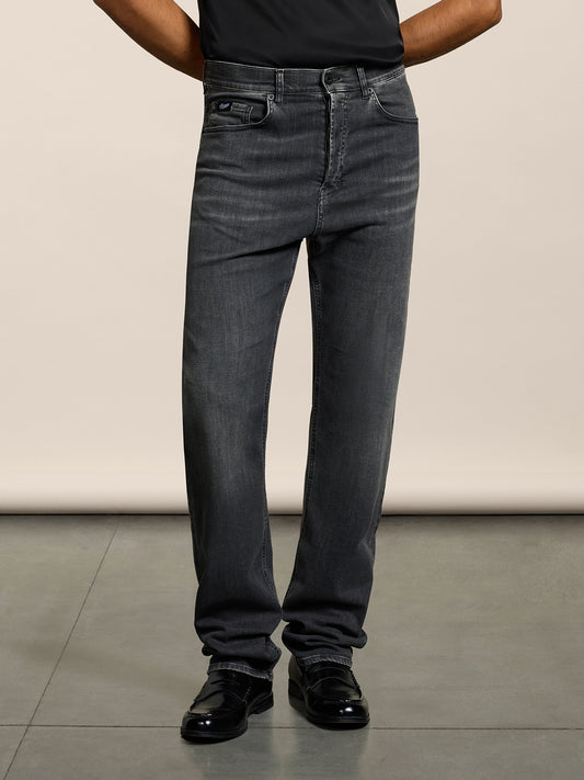 PANTALONE 5 TASCHE DA UOMO IN DENIM COMFORT NERO LAVAGNA,LOOSE FIT - LAVA GRIGIO DENIM - Abbigliamento Uomo | Pence 1979