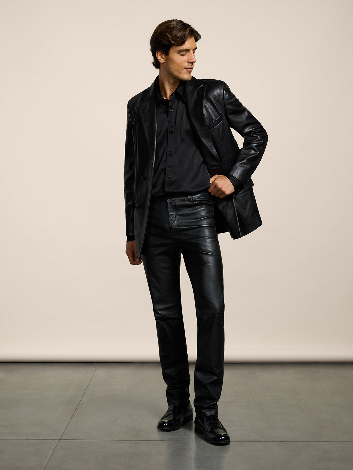 PANTALONE 5 TASCHE DA UOMO SLIM FIT IN PELLE D'AGNELLO COLORE NERO