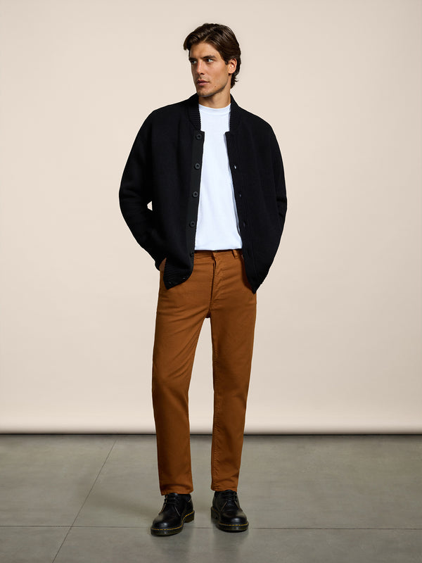 PANTALONE 5 TASCHE DA UOMO IN BULL DI COTONE COMFORT TINTO CAPO, CARROT FIT,COLORE TABACCO - TOBACCO - Abbigliamento Uomo | Pence 1979