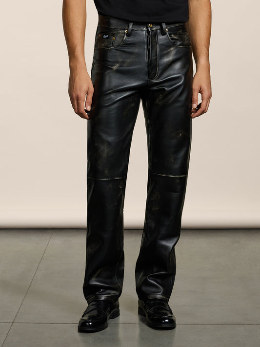 PANTALONE 5 TASCHE DA UOMO LOOSE FIT IN PELLE D'AGNELLO- TRATTAMENTO USED COLORE NERO - NERO - Abbigliamento Uomo | Pence 1979