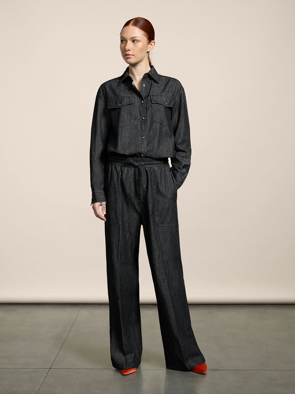 CAMICIA DA DONNA CON VESTIBILITA' OVER TASCHE CON PATTINA APPLICATE, MANICHE LUNGHE COLORE NERO - NERO - Abbigliamento Donna | Pence 1979