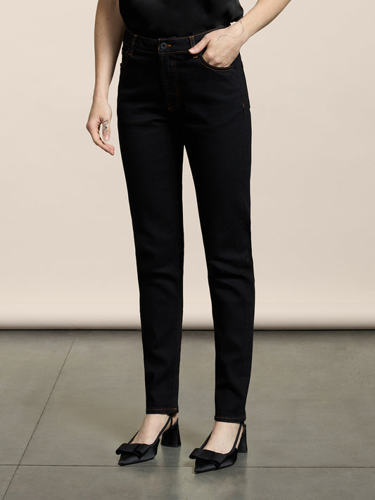PANTALONE 5 TASCHE DA DONNA SLIM FIT IN DENIM COMFORT NERO - NERO - Abbigliamento Donna | Pence 1979