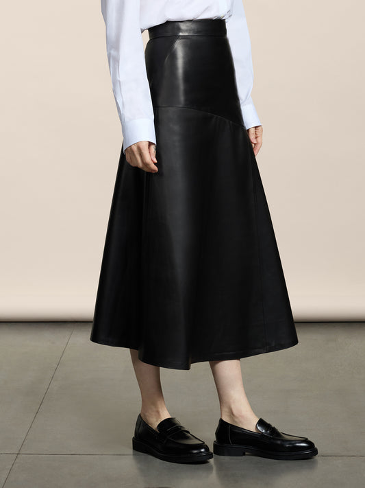 GONNA LUNGA CON TAGLIO ASIMMETRICO REGULAR FIT IN PELLE D'AGNELLO COLORE NERO - NERO - Abbigliamento Donna | Pence 1979