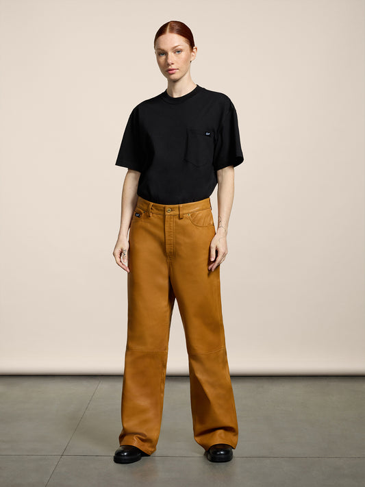 PANTALONE 5 TASCHE DA DONNA, VITA ALTA, GAMBA AMPIA, IN PELLE D'AGNELLO COLORE CARAMELLO - CARAMEL - Abbigliamento Donna | Pence 1979