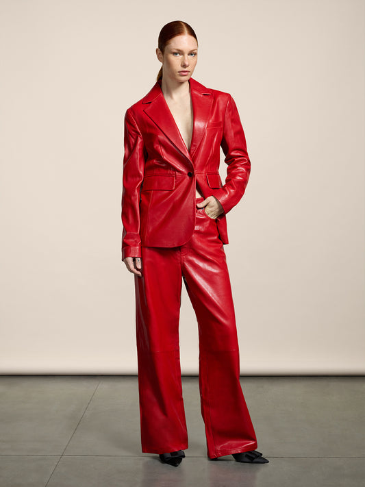 PANTALONE 5 TASCHE DA DONNA, VITA ALTA, GAMBA ALTA,REGULAR FIT IN PELLE D'AGNELLO COLORE ROSSO - ROSSO - Abbigliamento Donna | Pence 1979