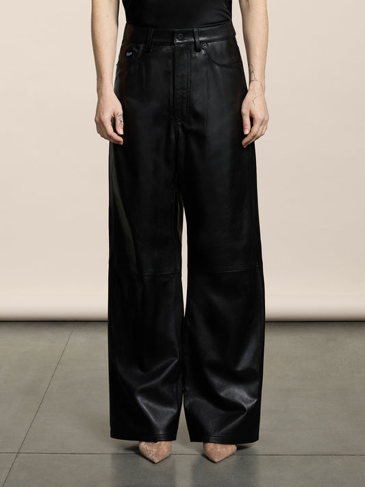 PANTALONE 5 TASCHE DA DONNA,VITA ALTA, REGULAR FIT IN PELLE D'AGNELLO COLORE NERO - NERO - Abbigliamento Donna | Pence 1979