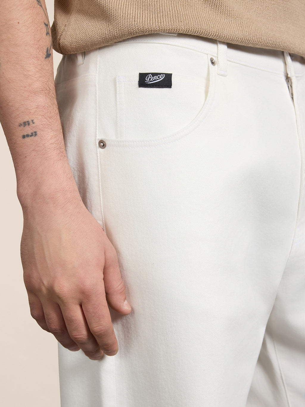 PANTALONE UNISEX RELAXED FIT IN COTONE TENCEL BIANCO CON ELASTICO IN VITA - BIANCO - Abbigliamento Donna | Pence 1979