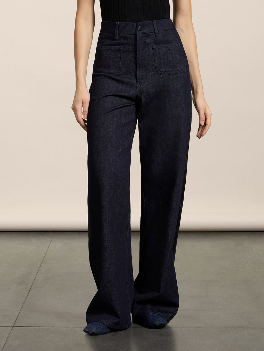HIGH-WAISTED REGULAR-FIT TROUSERS IN DARK BLUE COMFORT DENIM WITH WORKMANSHIP - NIGHT BLUE - Check Active | Pence 1979