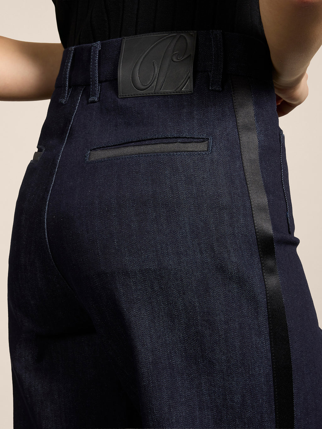 HIGH-WAISTED REGULAR-FIT TROUSERS IN DARK BLUE COMFORT DENIM WITH WORKMANSHIP - NIGHT BLUE - Check Active | Pence 1979