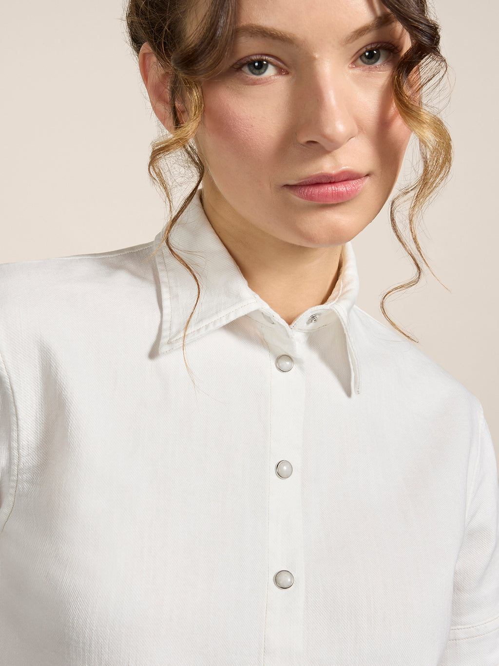 SHORT-SLEEVED SHIRT REGUALAR FIT IN WHITE COTTON - PURE WHITE - Check Active | Pence 1979