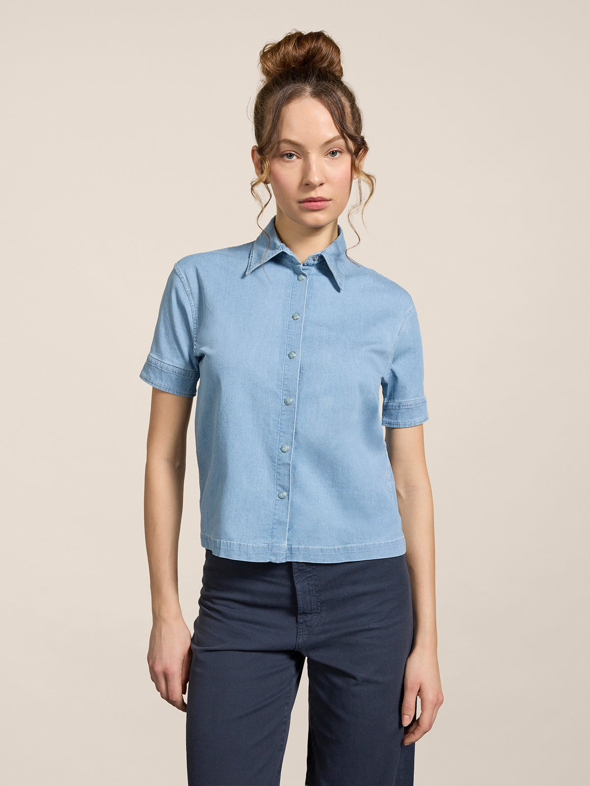 REGULAR-FIT SHIRT IN MEDIUM-LIGHT BLUE STRETCH COTTON