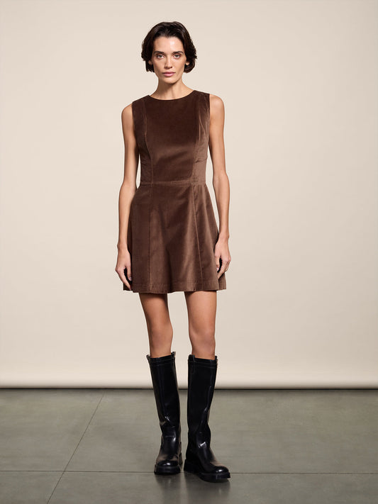 ABITO CORTO SENZA MANICHE IN VELLUTO LISCIO CAFFE' CON GONNA CORTA SVASATA SLIM FIT - CAFFE' - Abbigliamento Donna | Pence 1979