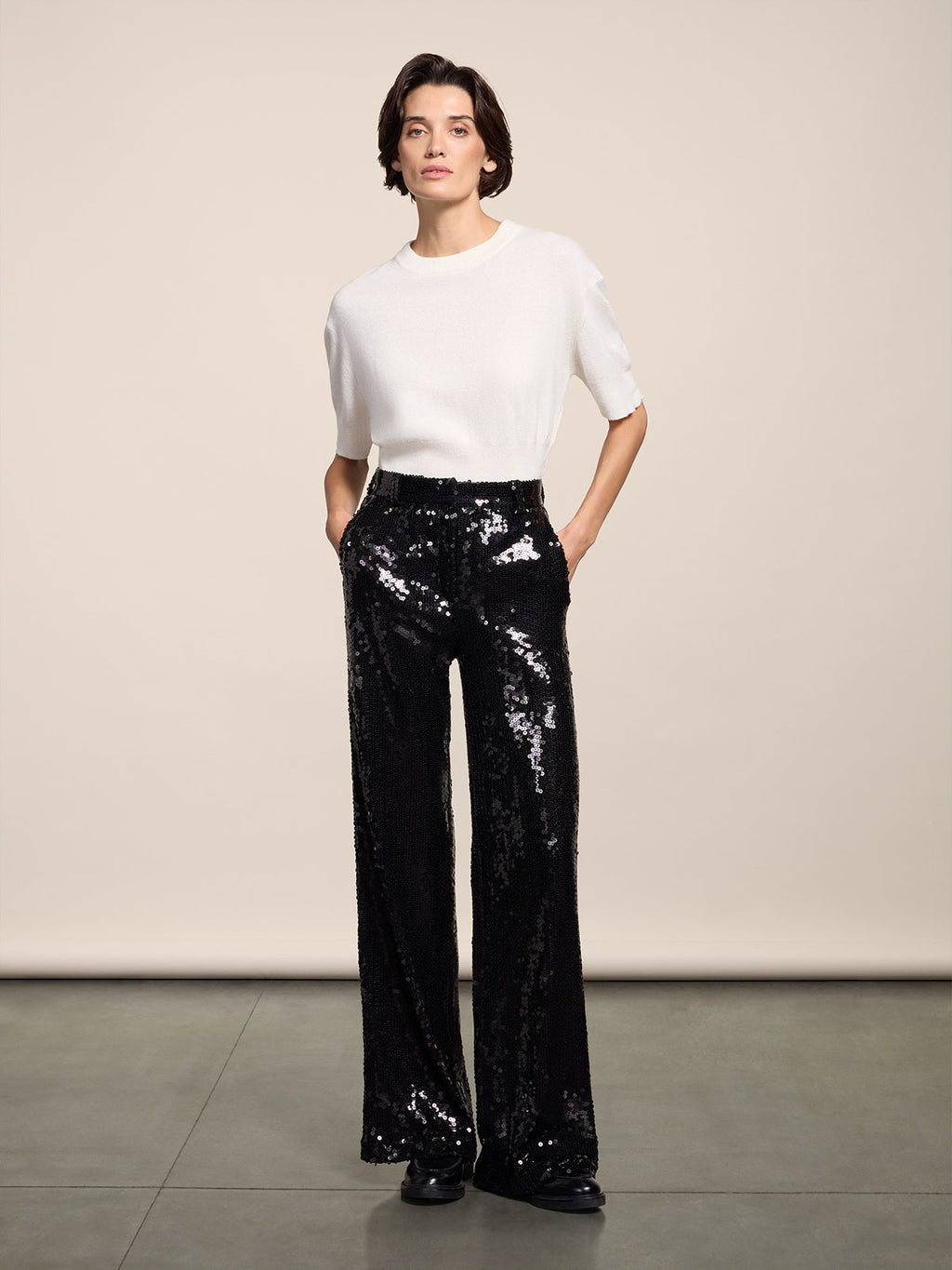 WIDE BLACK PAILLETTES TROUSERS WITH FRONT-HIP POCKETS - BLACK - Check Active | Pence 1979