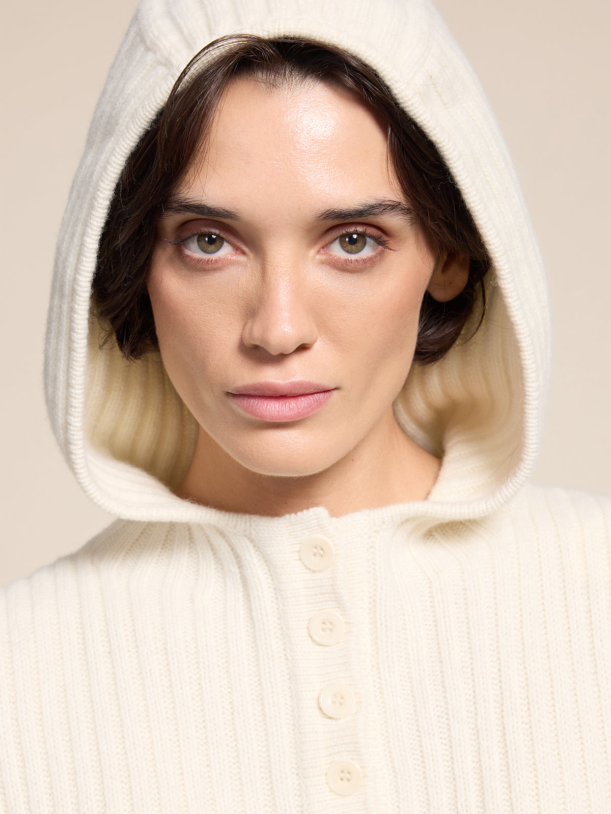 RIBBED WOOL HOODIE VEST NATURAL