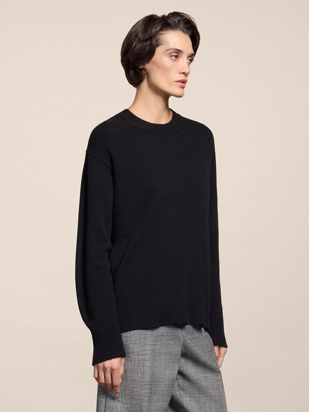 BLACK RELAXED-FIT, CREW-NECK SWEATER WITH RIBBED TRIMS - BLACK - Check Active | Pence 1979
